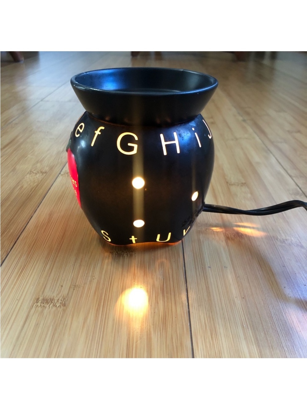 Scentsy ABC’s Wax Warmer - Picture 3 of 7